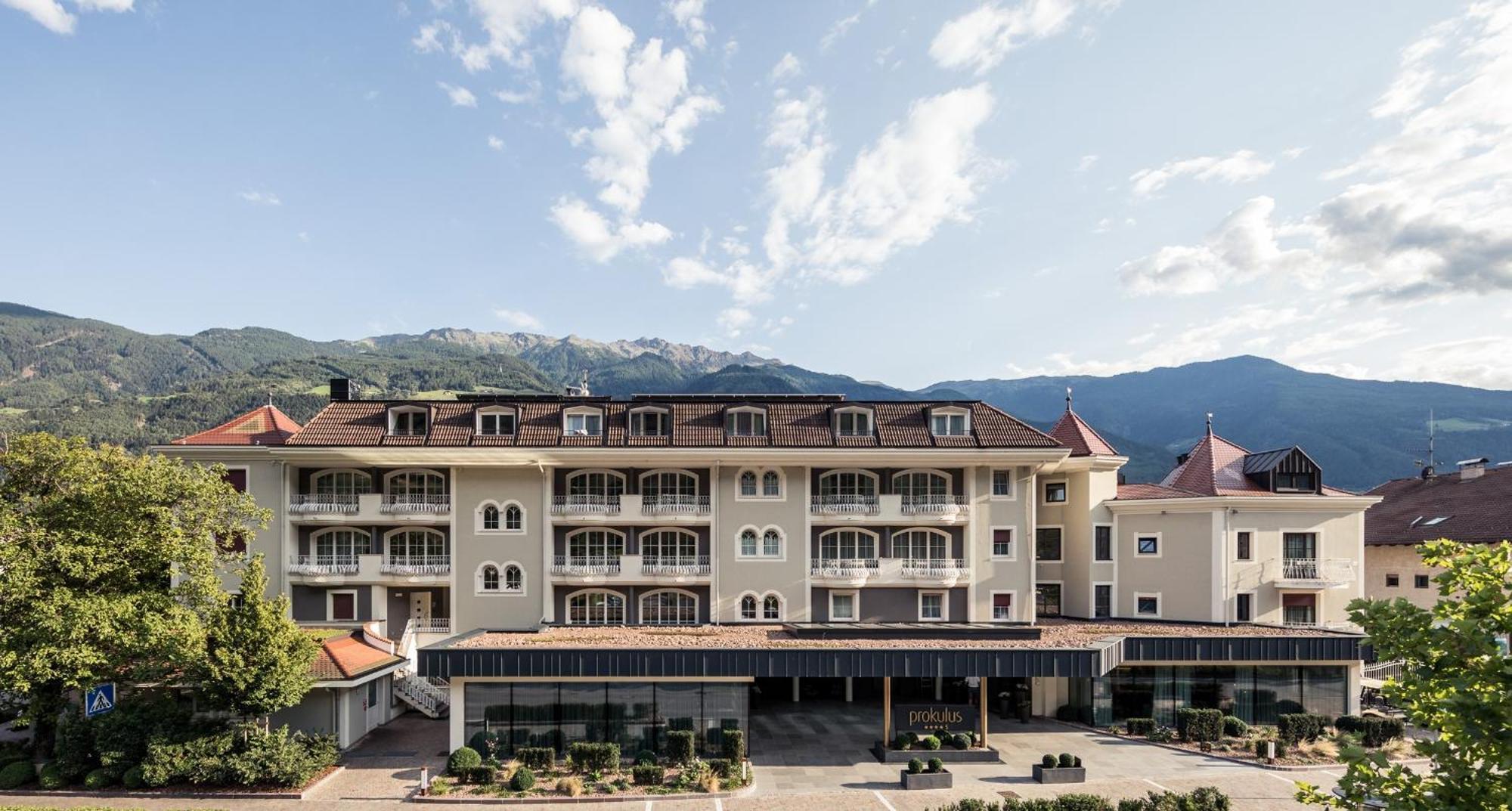Hotel Prokulus Натурно Екстер'єр фото
